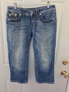 Miss Me Medium Blue Cropped Jeans with Contrast Stitch Size 29